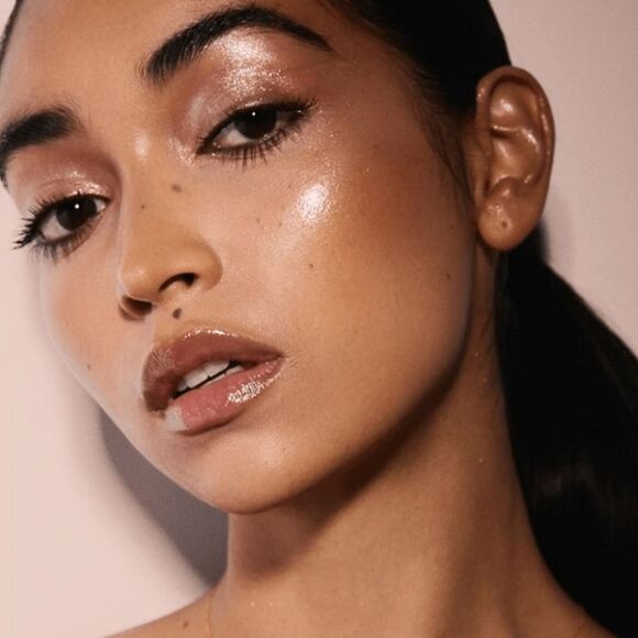 Fenty Beauty Bomb Posse Eyeshadow Palette - Picture 4 of 10